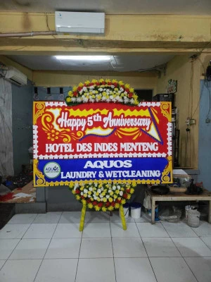 Papan Bunga di Kates Kauman
