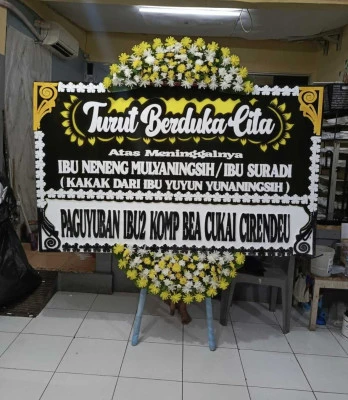 Papan Bunga di Kates Kauman